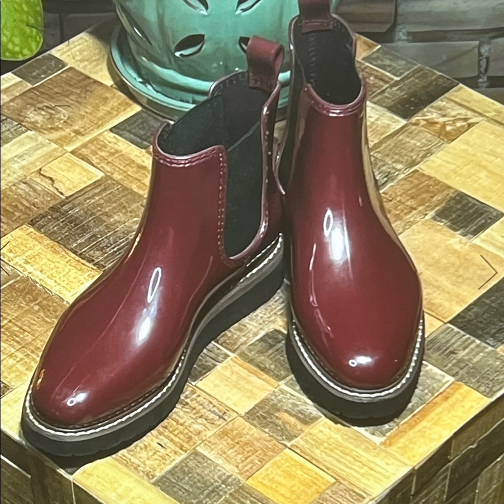 🥾☔️ Cougar – Kensington Rain Chelsea — Oxblood Red — Sz 6 (EU 36) NWOT